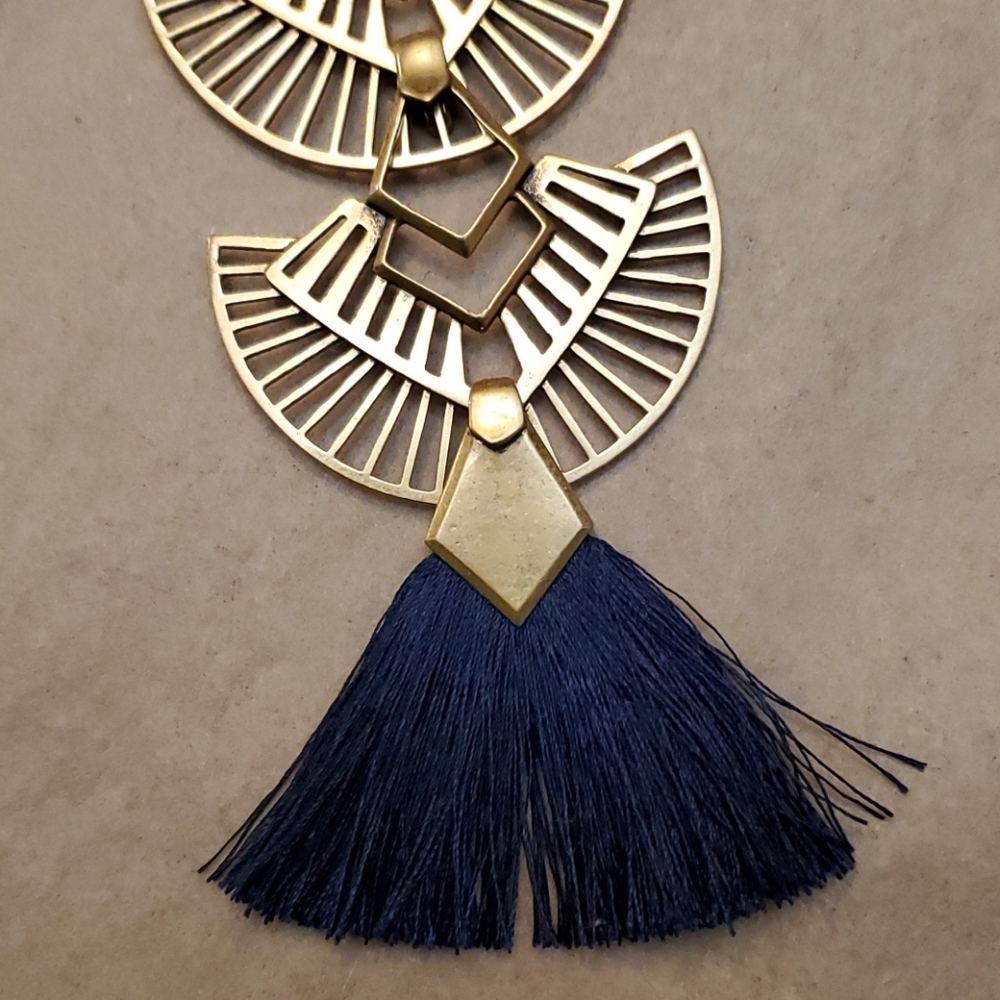 Versatile Statement Necklace - image 2